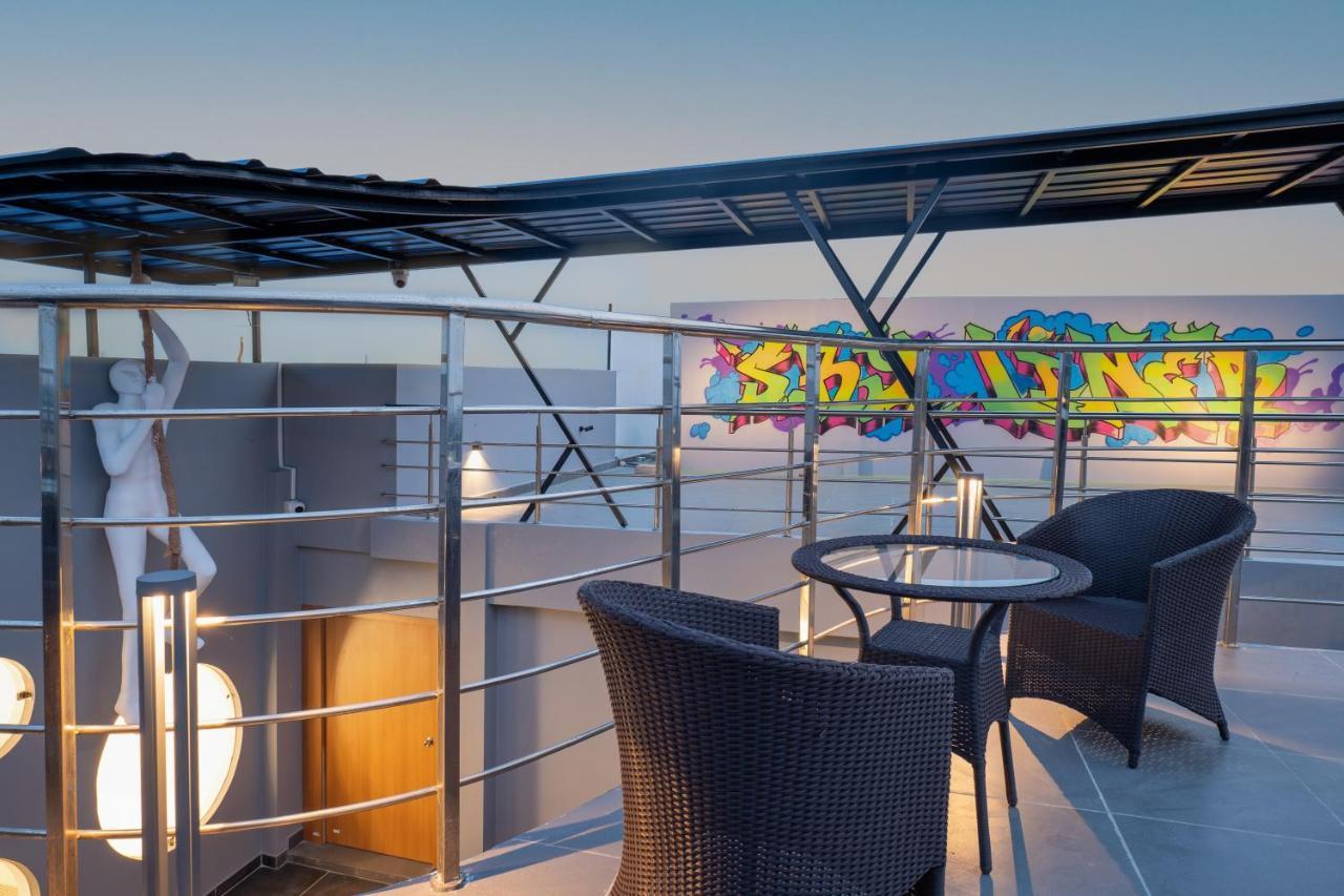 Clubway Grand A Boutique Hotel Jorhāt エクステリア 写真