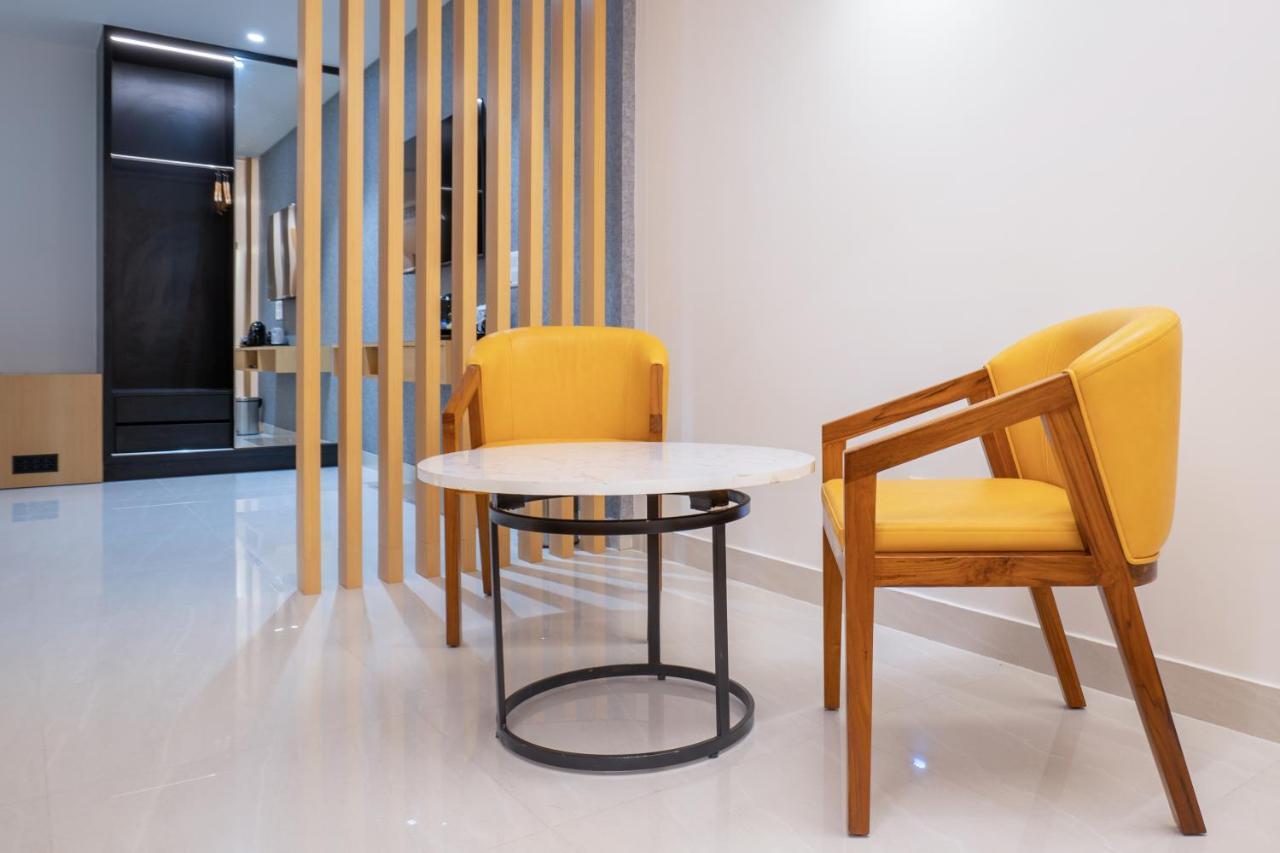 Clubway Grand A Boutique Hotel Jorhāt エクステリア 写真