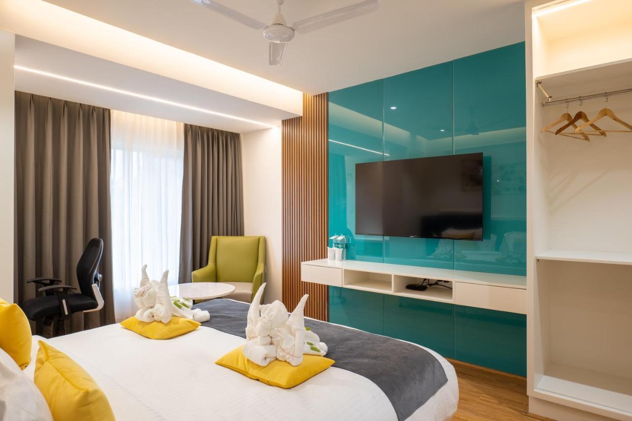 Clubway Grand A Boutique Hotel Jorhāt エクステリア 写真
