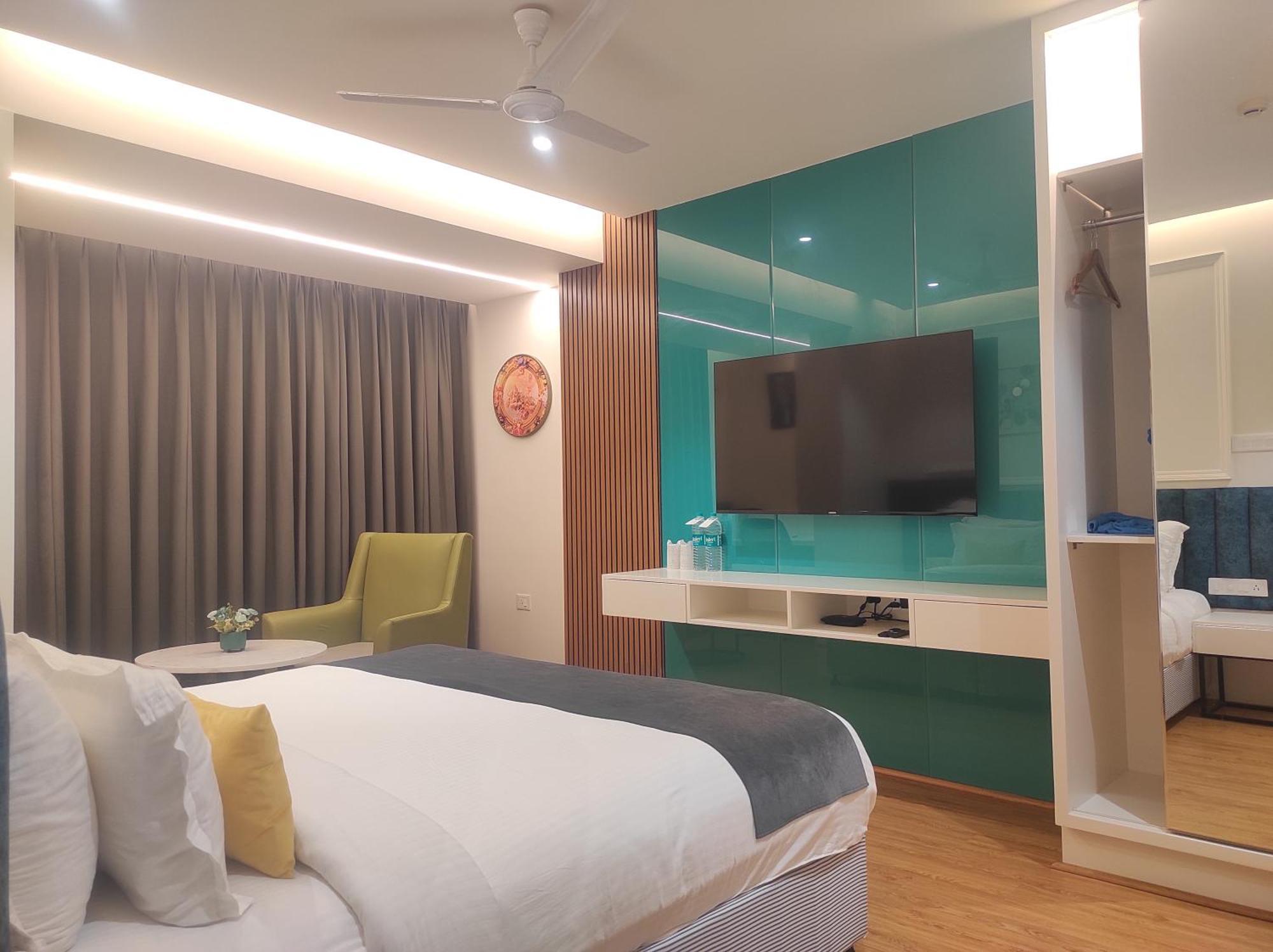 Clubway Grand A Boutique Hotel Jorhāt エクステリア 写真